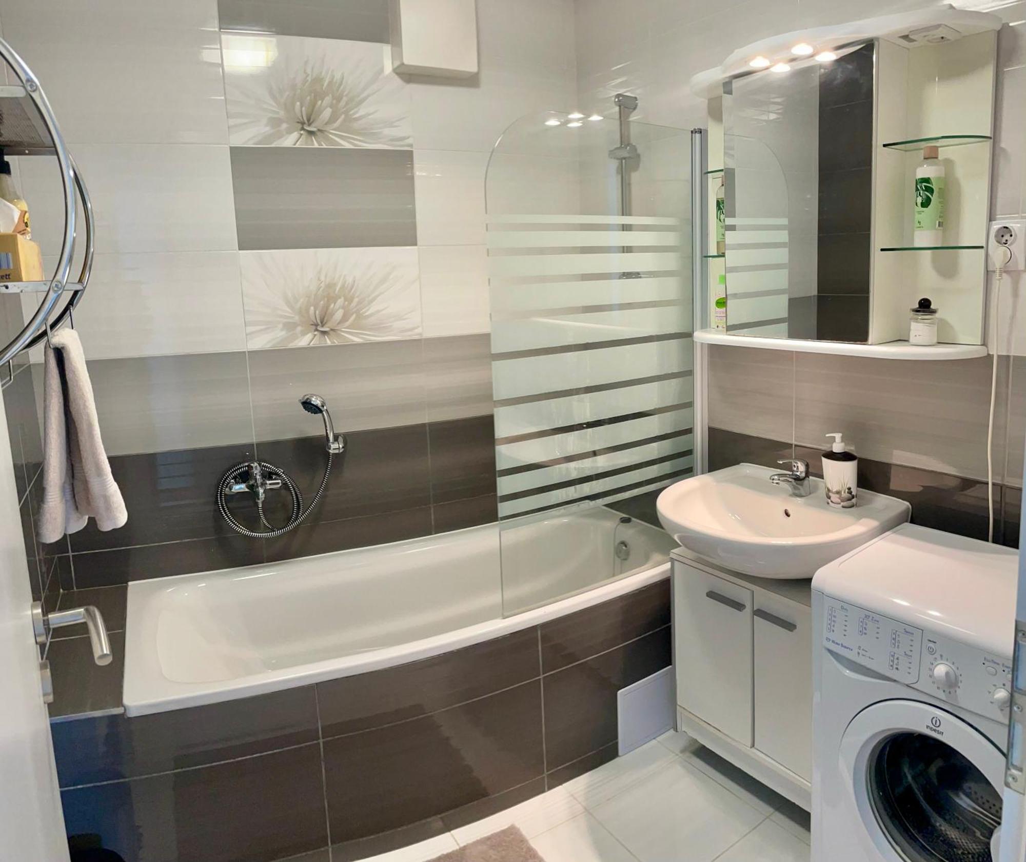 Kis-hunyad Apartman Miskolc